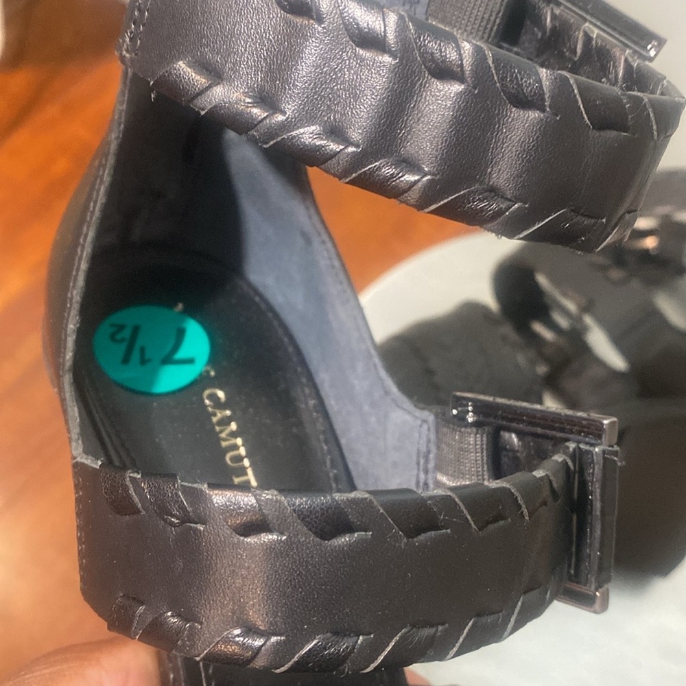 NWT VINCE CAMUTO WOMEN’S SURALYN SANDALS - Picture 11 of 12